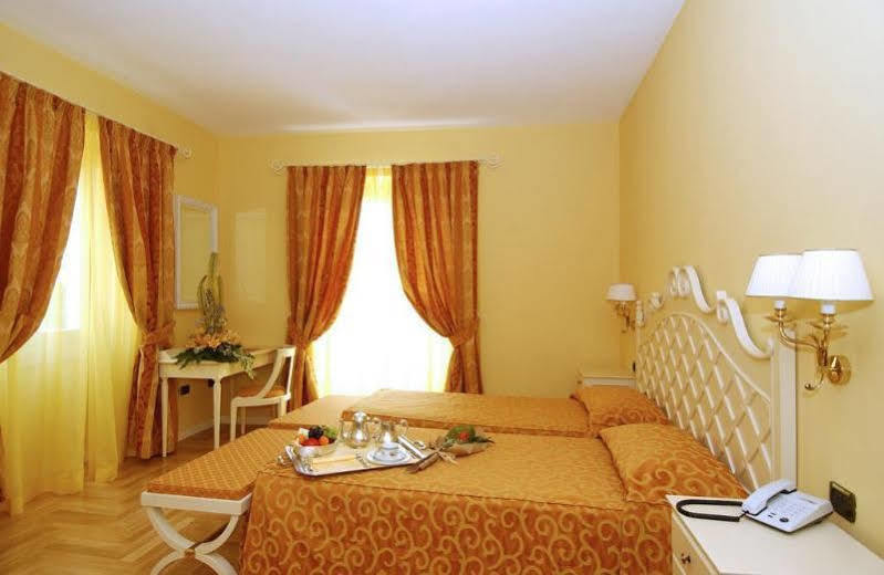 Villa Sofia Hotel Gardone Riviera Eksteriør bilde